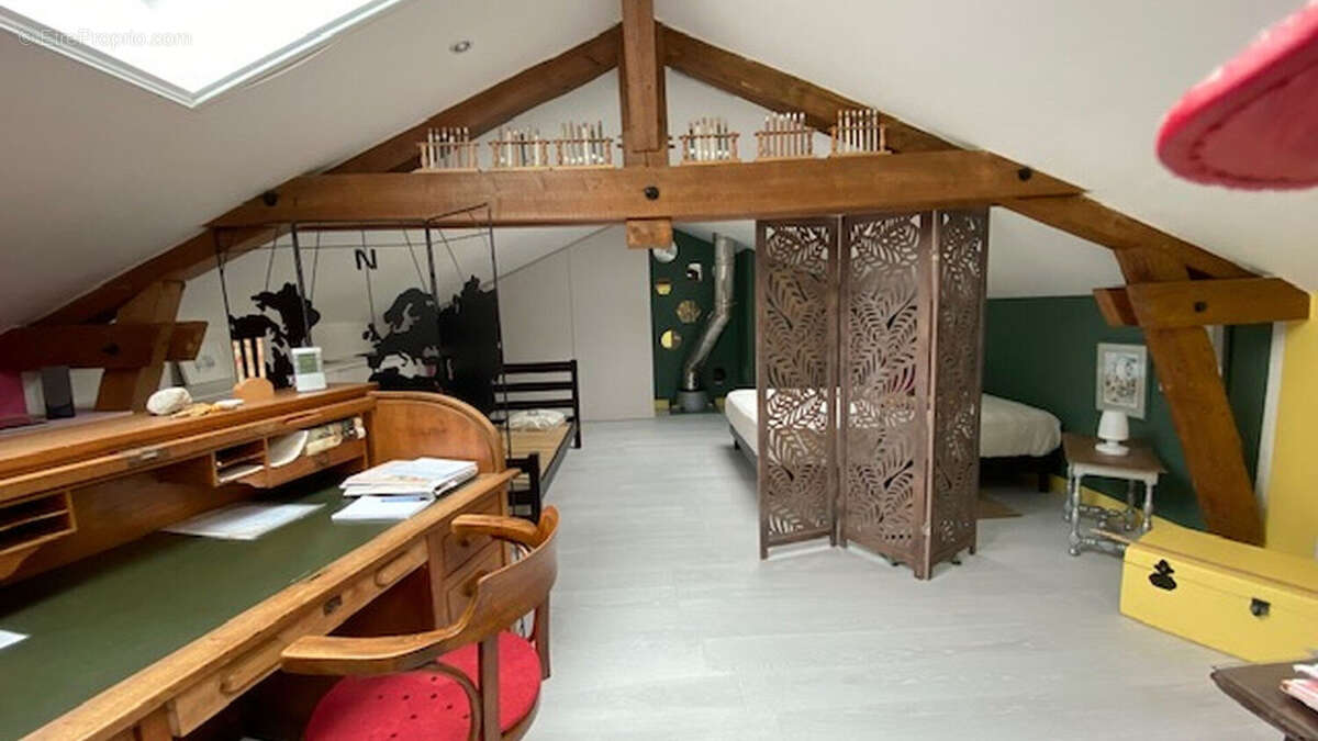 Maison à QUINCIE-EN-BEAUJOLAIS