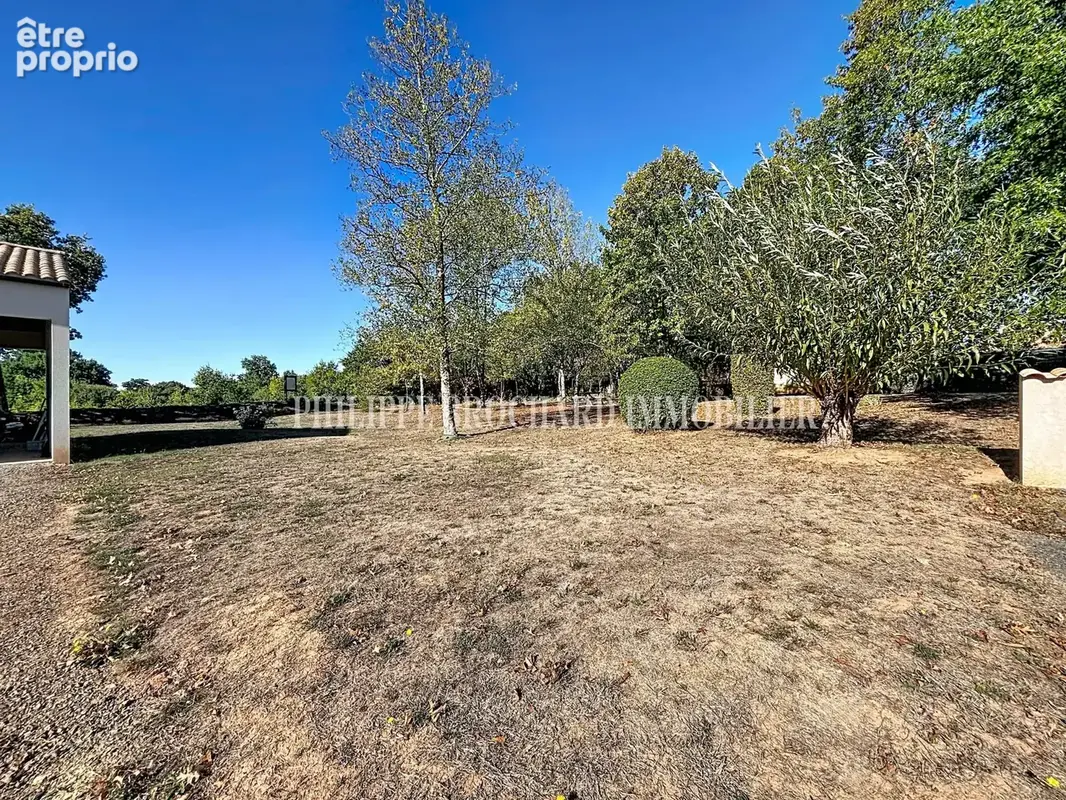 Photo Terrain à Mareuil-Sur-Lay-Dissais au prix de 37 940€