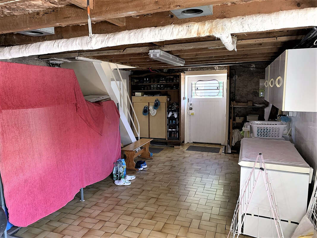 Maison à TERRASSON-LAVILLEDIEU