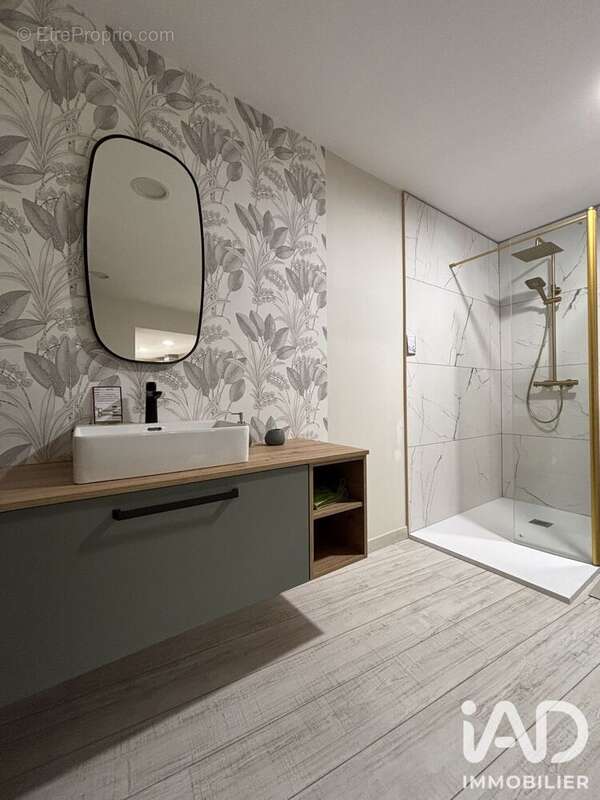 Commerce 320 m² à Doue-La-Fontaine  - photo 4