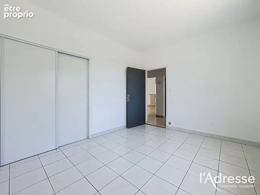 Exclusivité l'Adresse - Portet sut Garonne (Village) - Maison de 101m² avec sous-sol complet sur un terrain de 525m² - photo 8