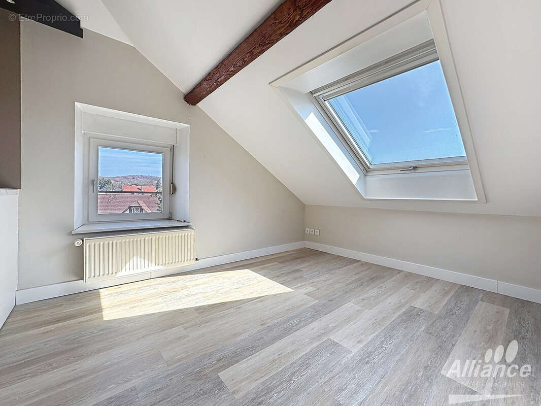 Appartement à VALDOIE