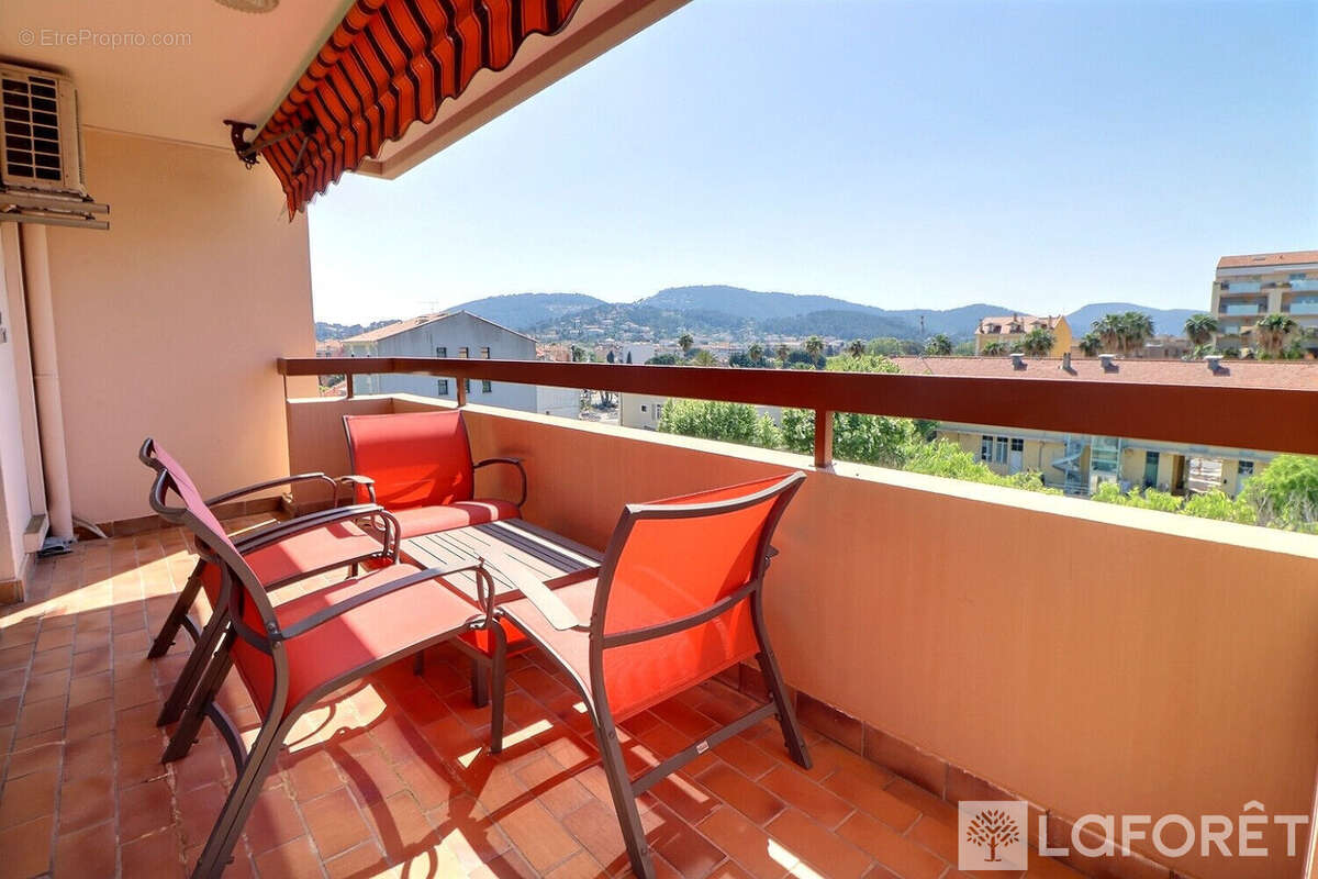 Appartement à HYERES