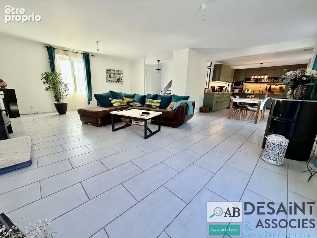 A vendre - saint-germain-sur-morin   maison familiale 5 chambres   terrain de plus de 600 m2   garage double - photo 9