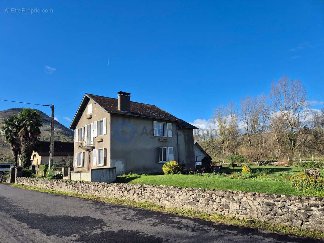 Maison à TARDETS-SORHOLUS