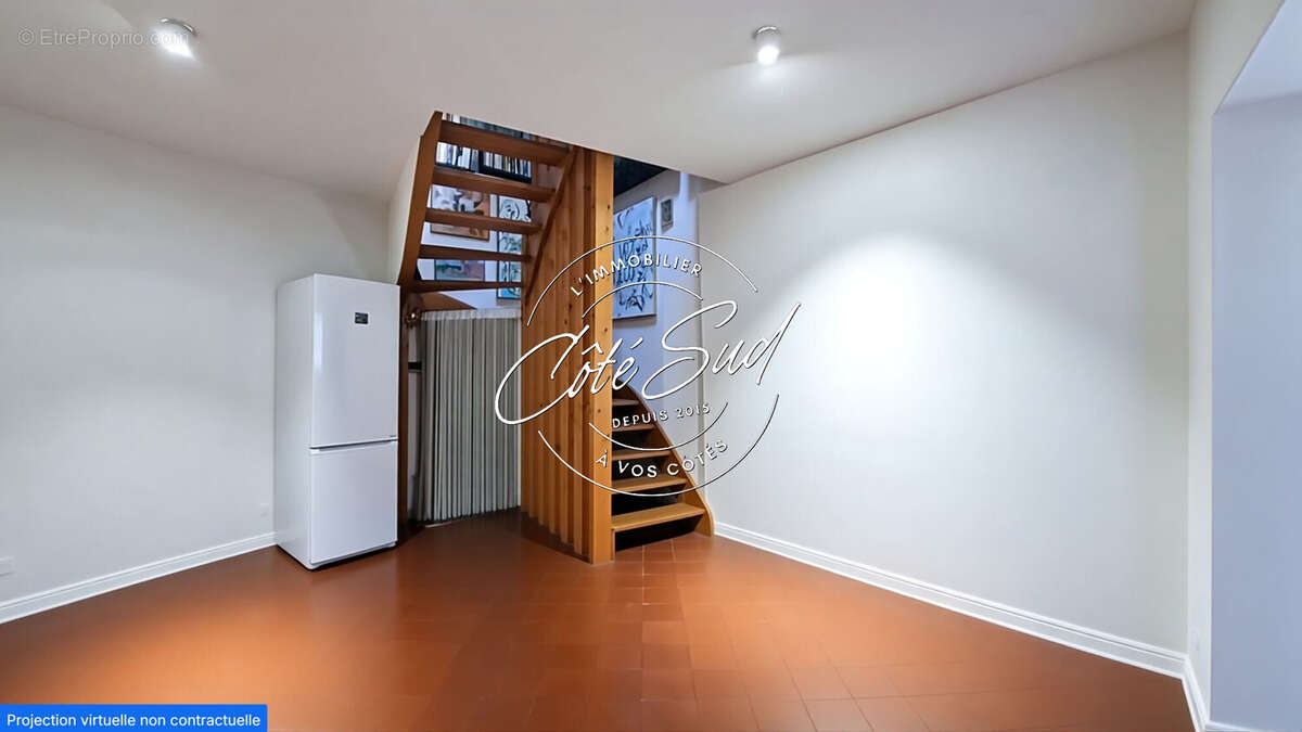 2e gauche - Appartement à PERPIGNAN