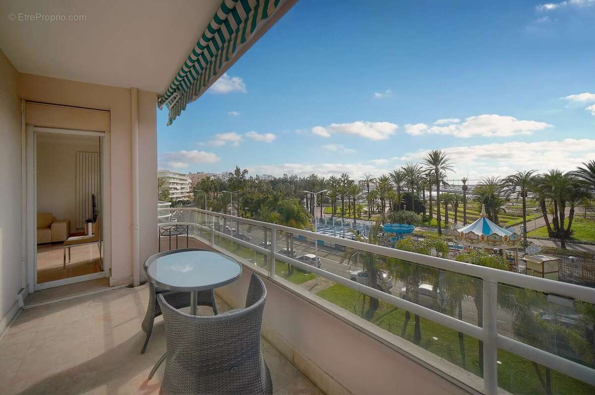 Appartement à CANNES
