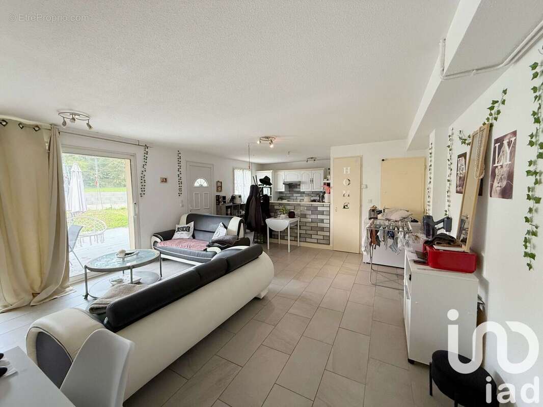 Photo 4 - Maison à AVAILLES-LIMOUZINE