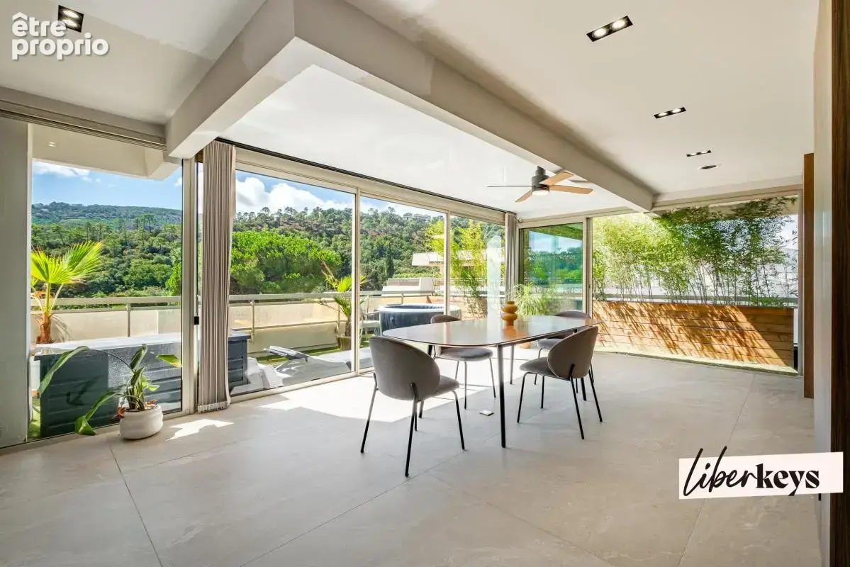 Mandelieu-la-Napoule – Penthouse d'exception avec piscine & vue dégagée - photo 3
