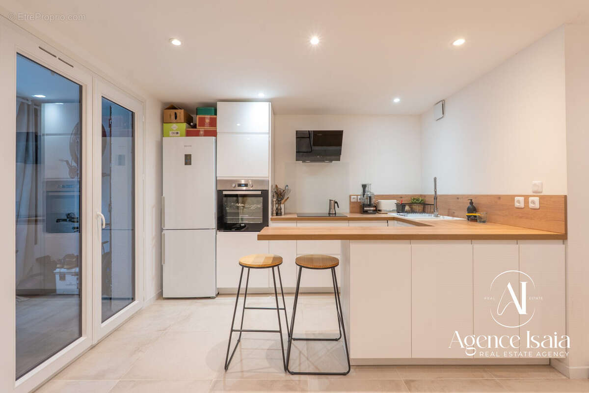 Appartement à BORMES-LES-MIMOSAS