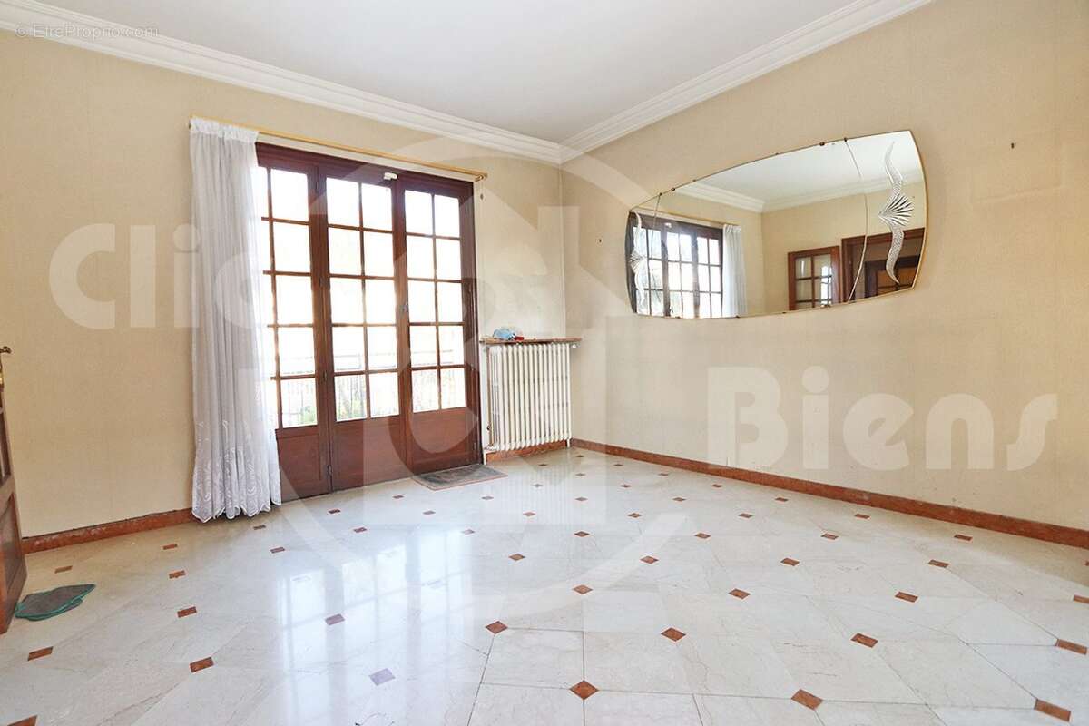 Maison à VELIZY-VILLACOUBLAY