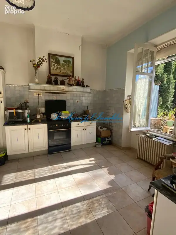 GENERARGUES, Maison de maitre en pierre de 94m2 et un garage de 80 m2, le tout sur 1595 m2 de terrain clos ave - photo 5