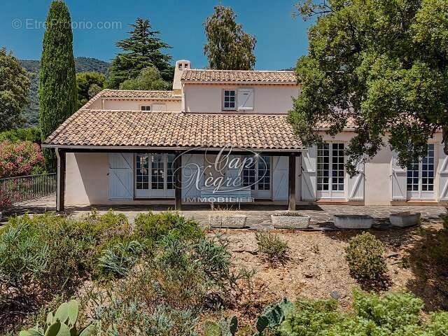 Maison à RAYOL-CANADEL-SUR-MER