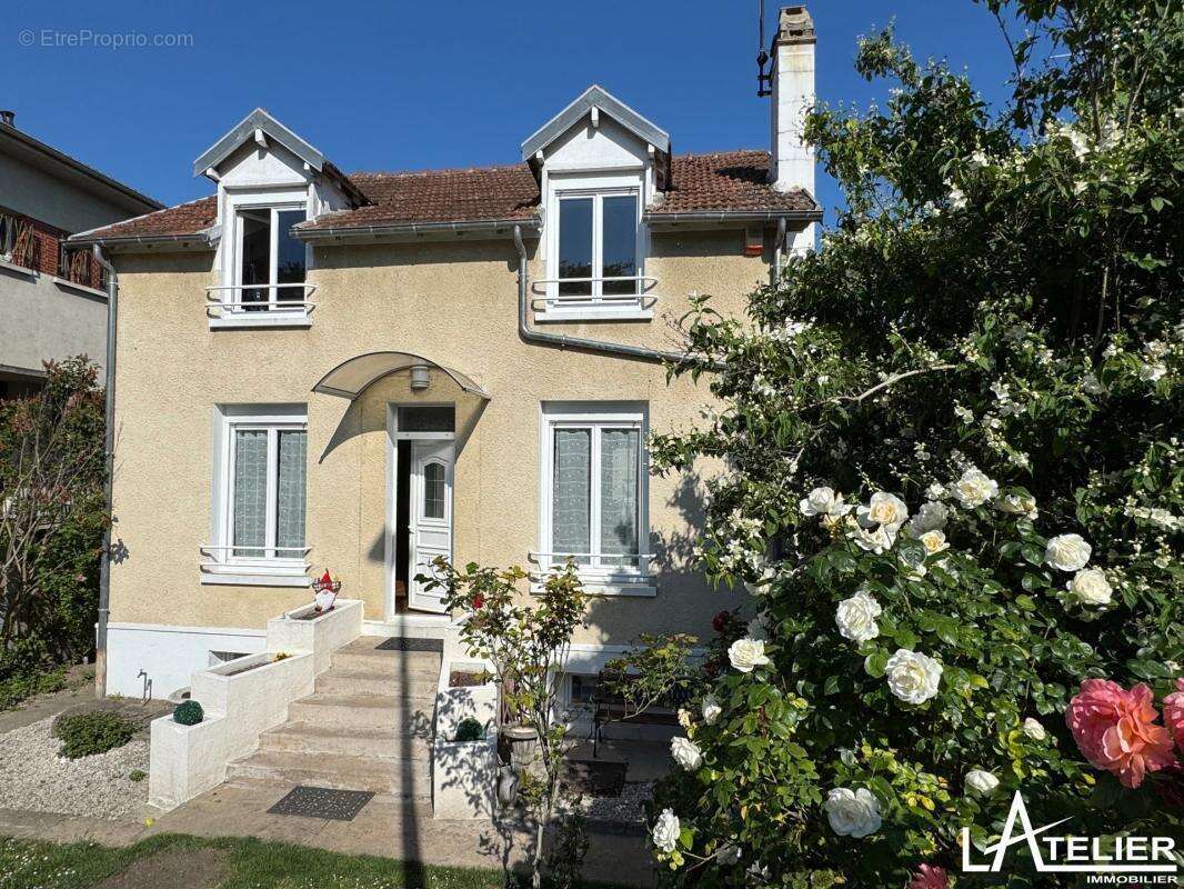 Maison à LE PECQ