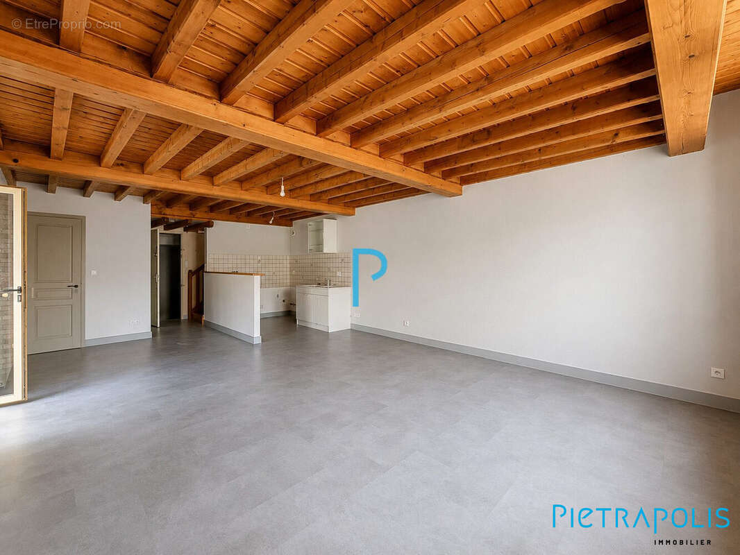 Appartement 277 m² à Tarare  - photo 6