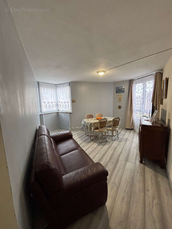 Appartement à ENGHIEN-LES-BAINS
