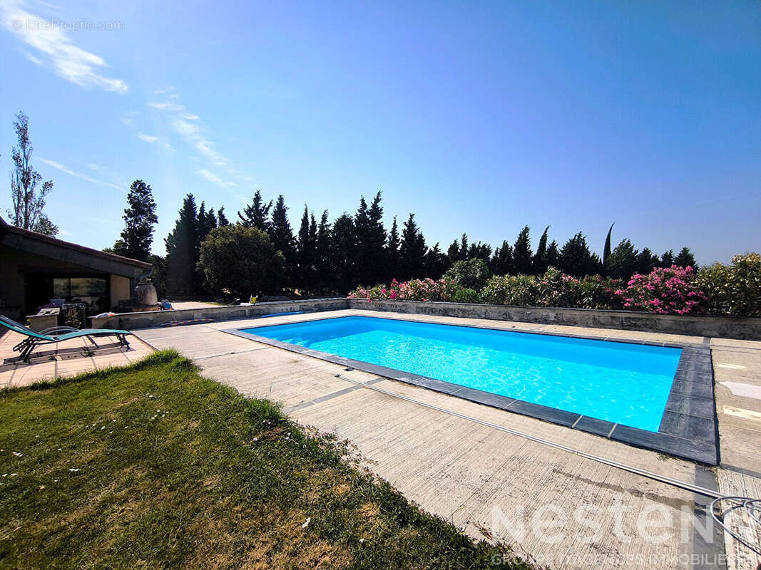 Maison à vendre à Peyrens avec 268 m² habitables, piscine et terrain de 3 600 m² pour un projet immobilier familial - photo 4