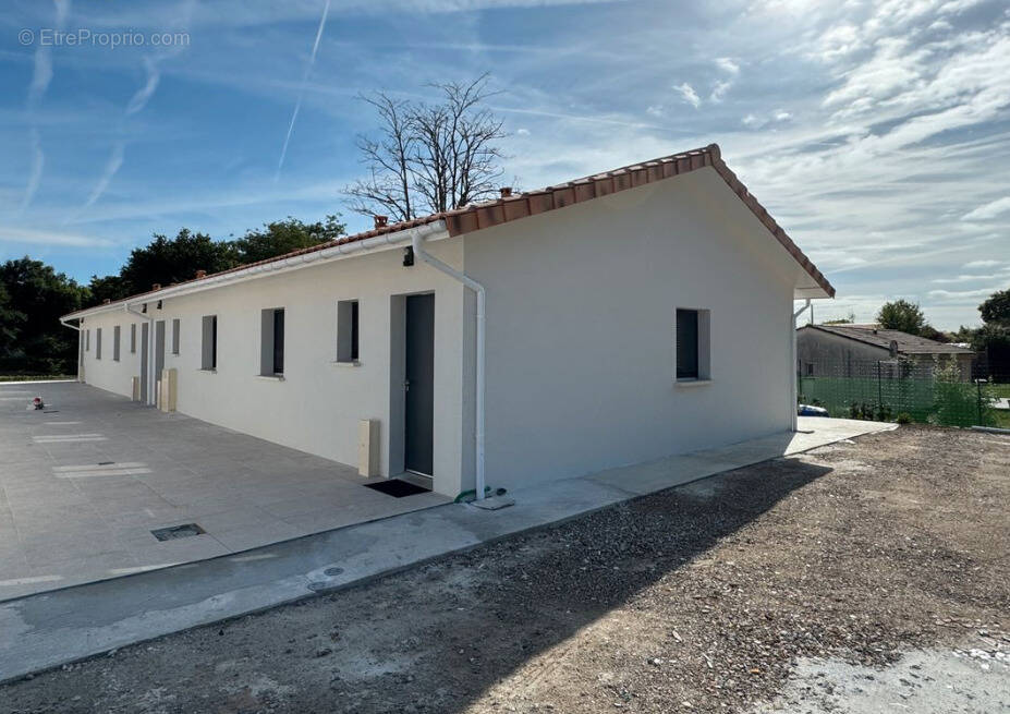Maison à MONTUSSAN