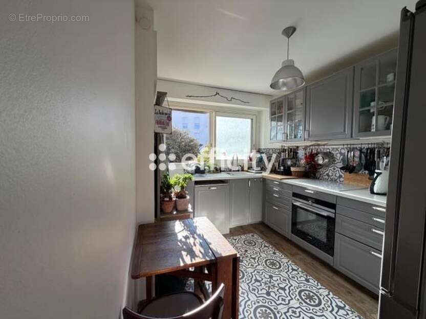 Appartement à MARSEILLE-12E