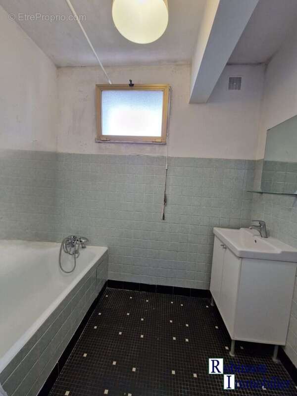 Appartement à LE PLESSIS-ROBINSON