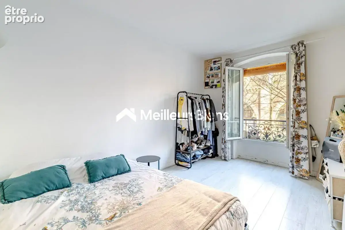 Appartement à PARIS-12E
