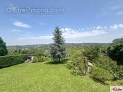 Terrain à LACROIX-FALGARDE