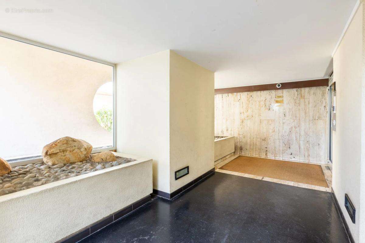 Appartement à MONTROUGE