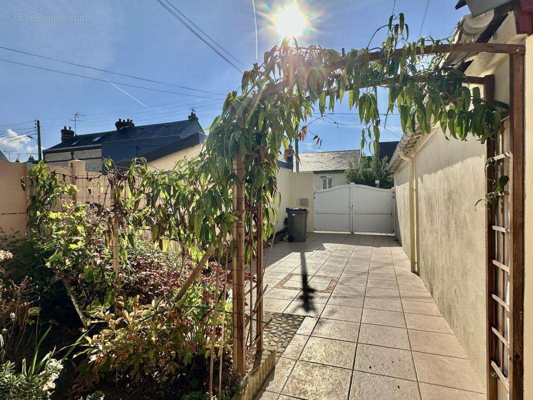 Maison à SOTTEVILLE-LES-ROUEN