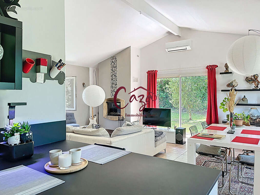 Maison à CAMBLANES-ET-MEYNAC