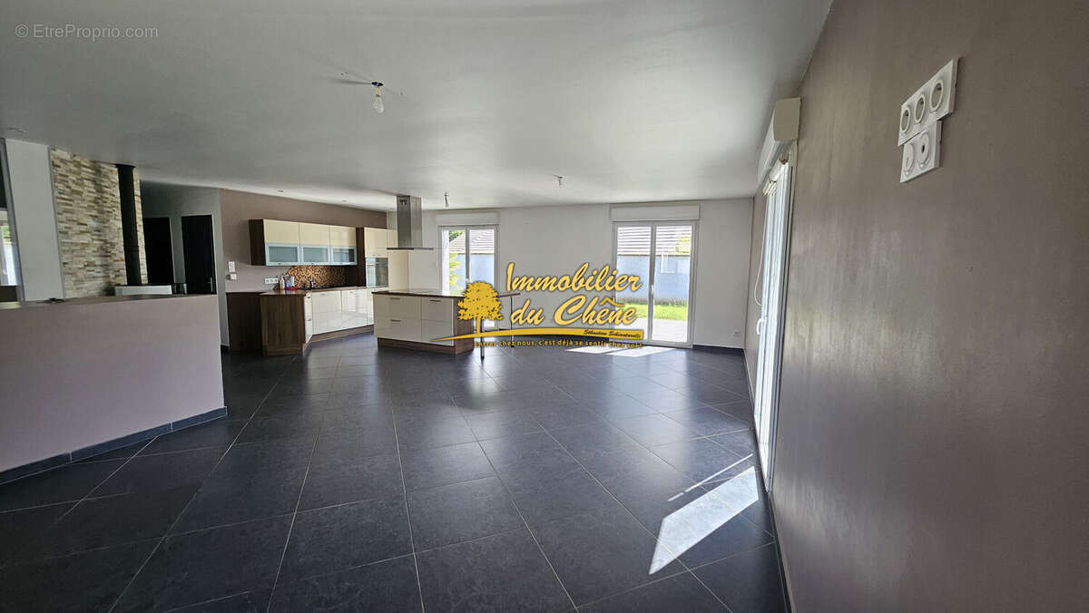 Maison 130 m² à Luxeuil-Les-Bains  - photo 5