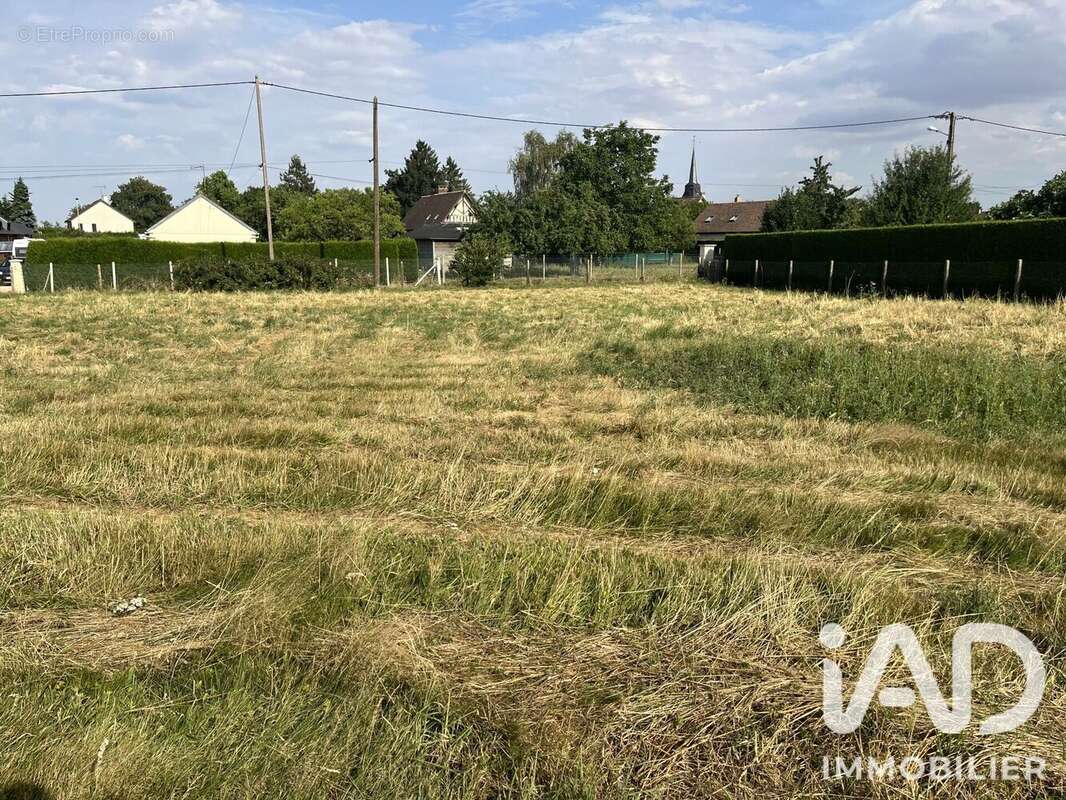 Terrain 904 m² à Villez-Sur-Le-Neubourg  - photo 4