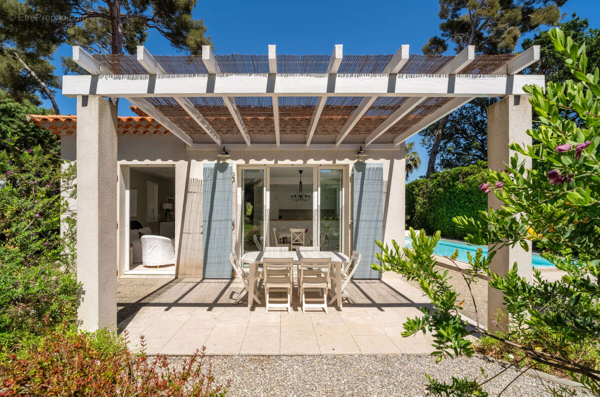 Maison à SIX-FOURS-LES-PLAGES