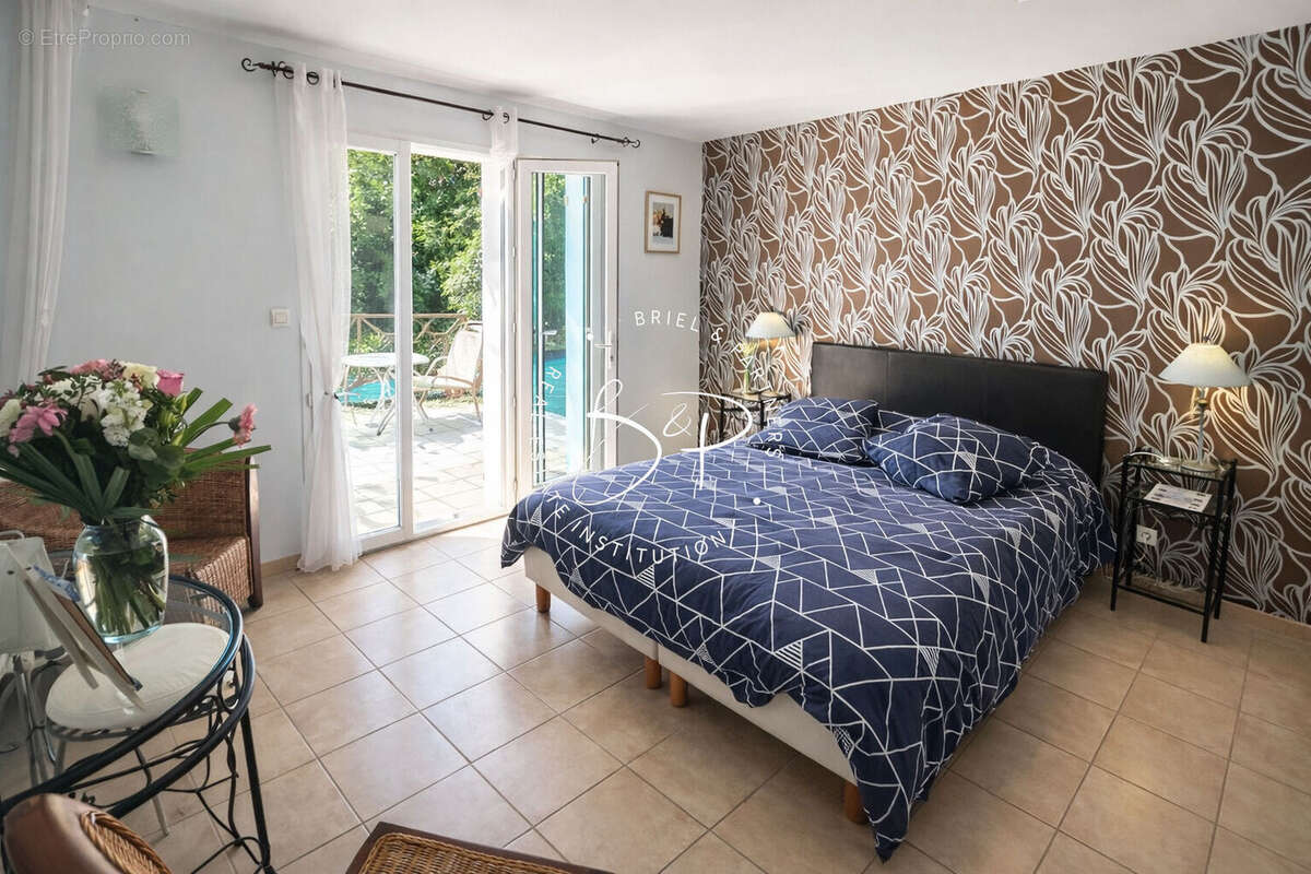 Maison à LORGUES
