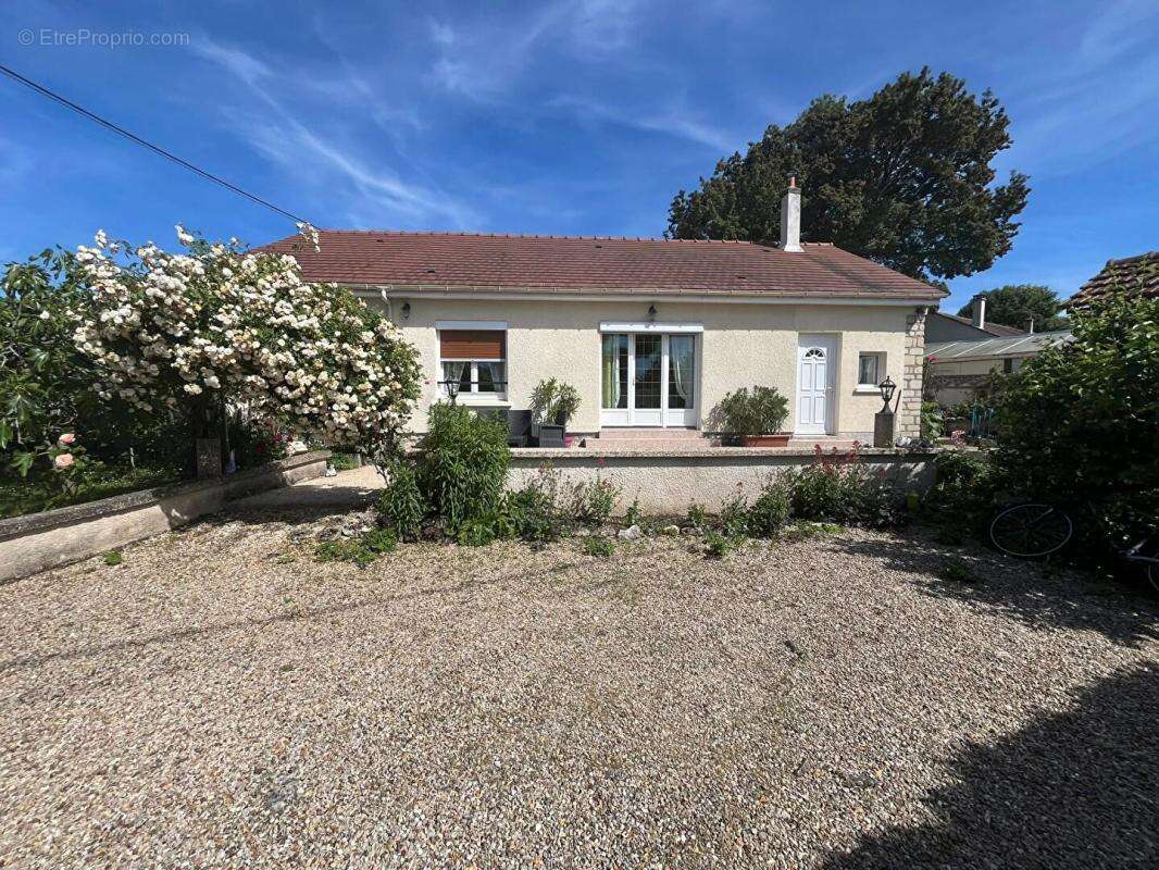 Maison de plain-pied bien entretenue de 85 m² ? Méréville - photo 2