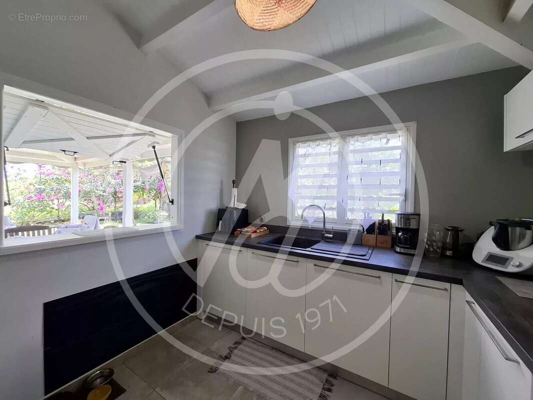 A vendre *bien rare ! maison type f4  au lamentin - photo 3