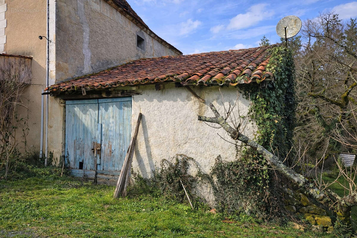 Maison à VILLAMBLARD
