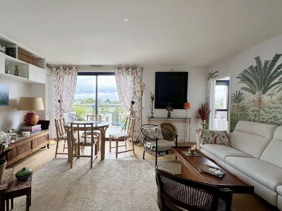 Appartement à SAINT-MAUR-DES-FOSSES