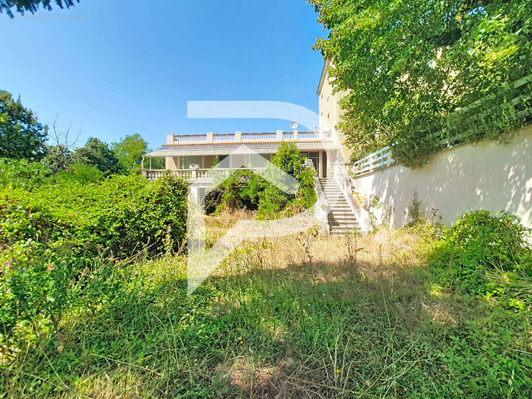 Maison et terrain à vendre Sauzet 12 pièce(s) 276 m2 - photo 15