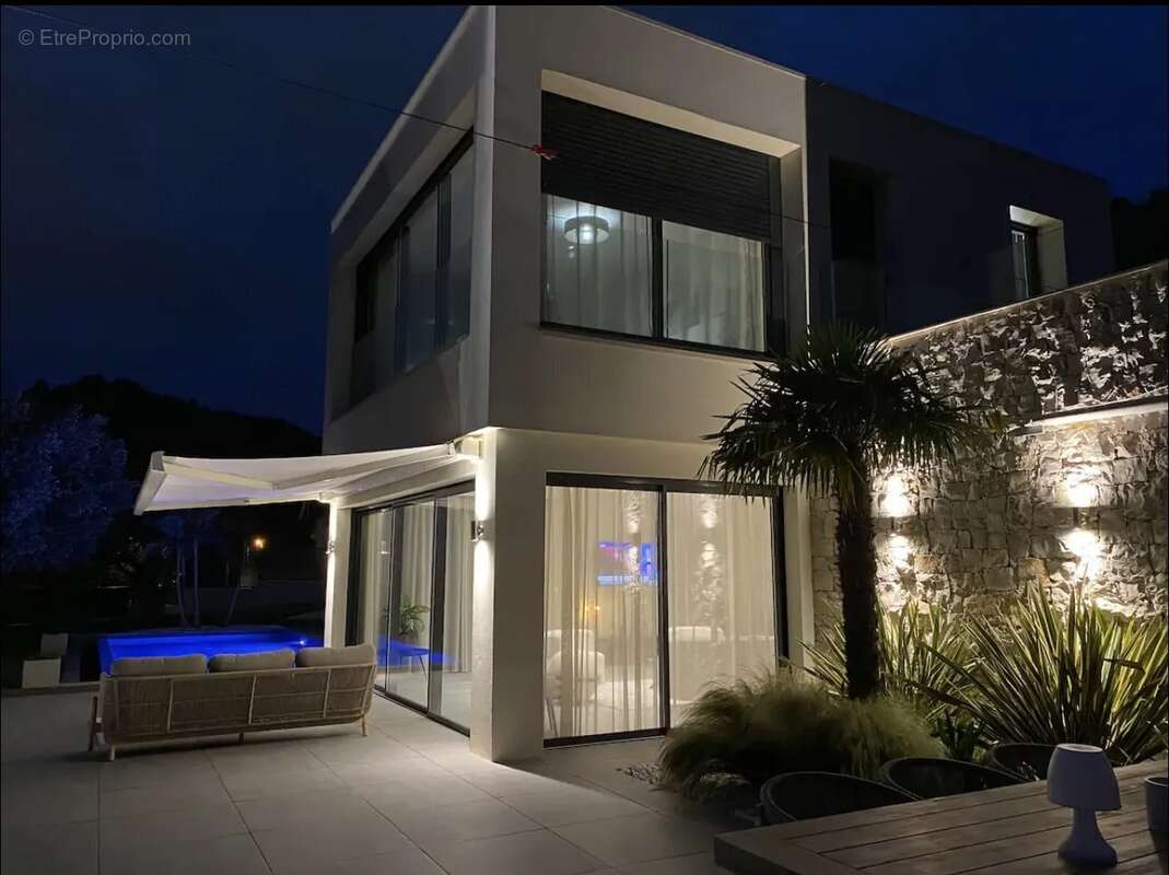 Maison à BEAUSOLEIL