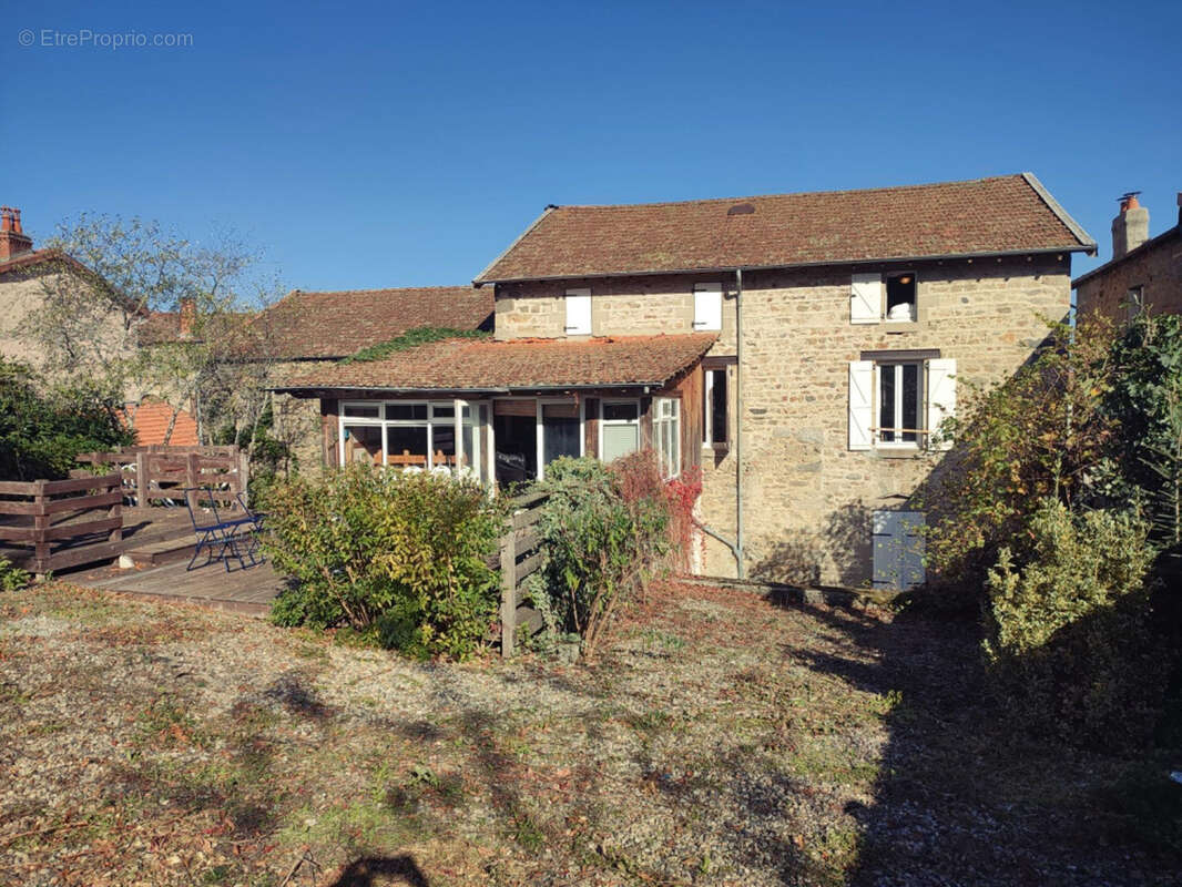 Maison à BERTIGNAT