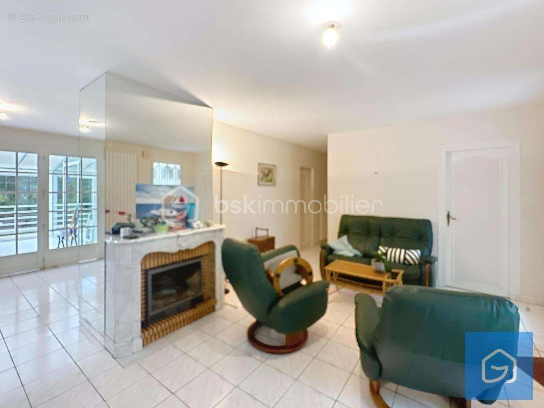 Maison à BRETAGNE-DE-MARSAN