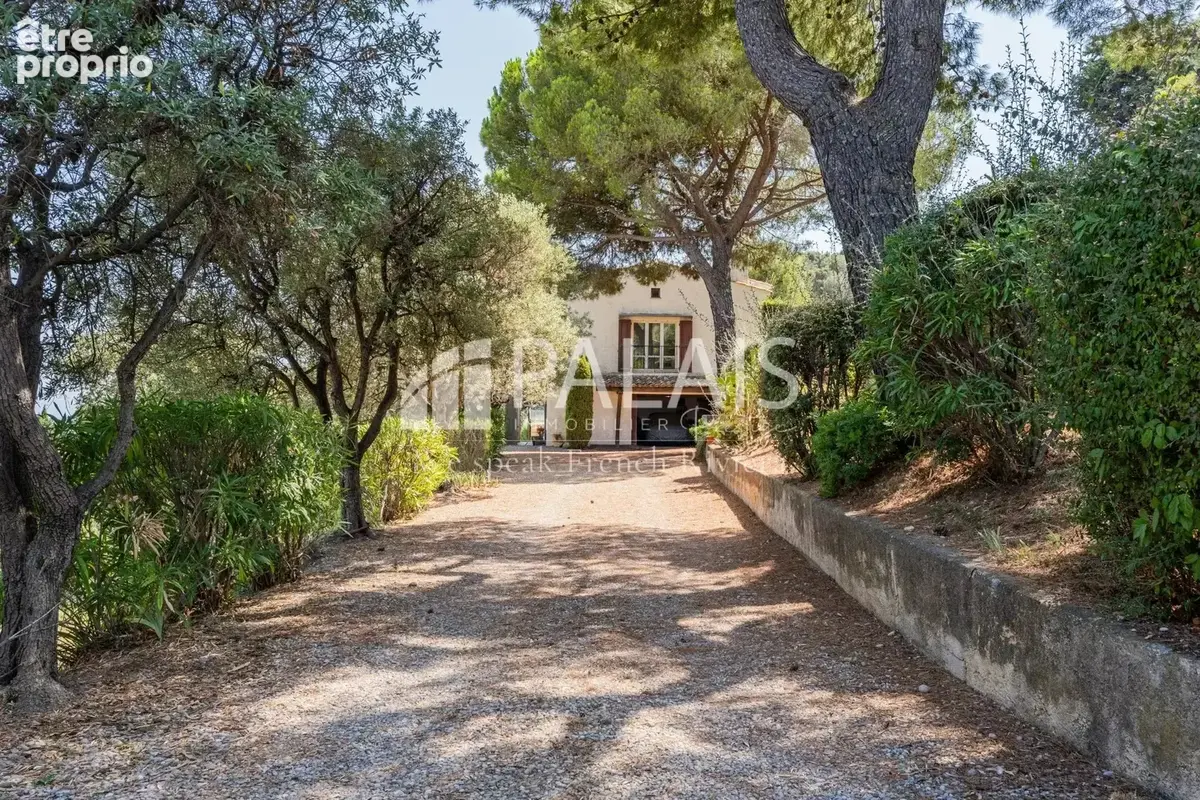 Maison - Saint-Laurent-du-Var -Les Pugets - photo 2