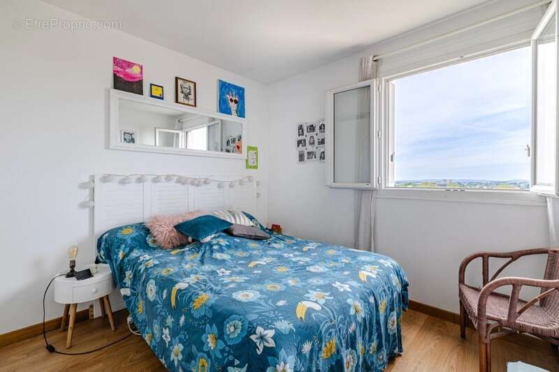 Appartement à LIVRY-GARGAN