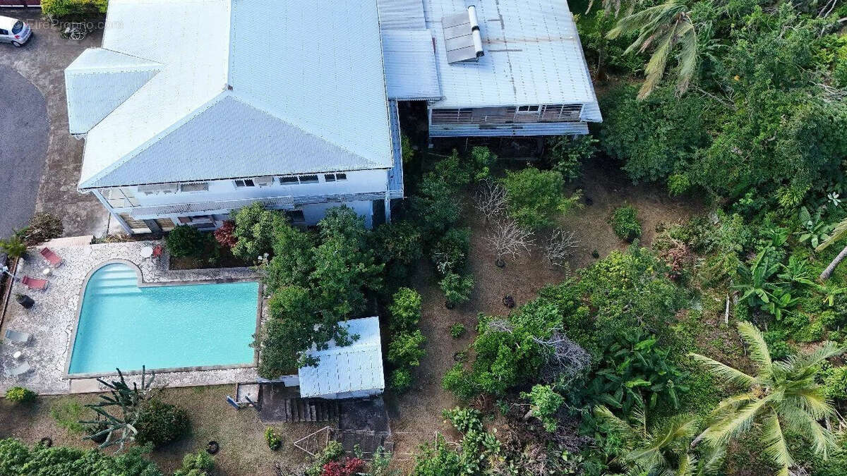 Maison à SAINTE-SUZANNE