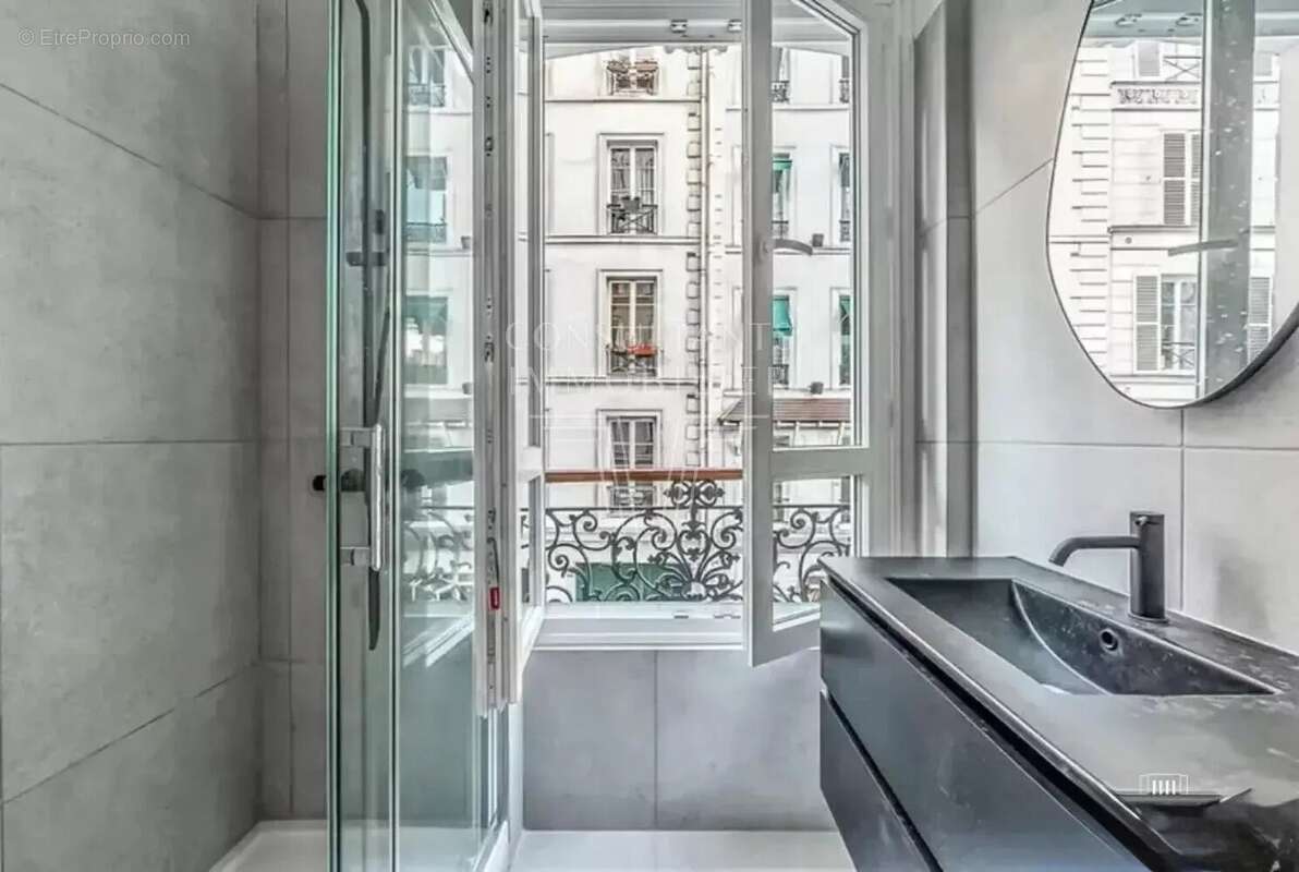 Appartement à PARIS-9E