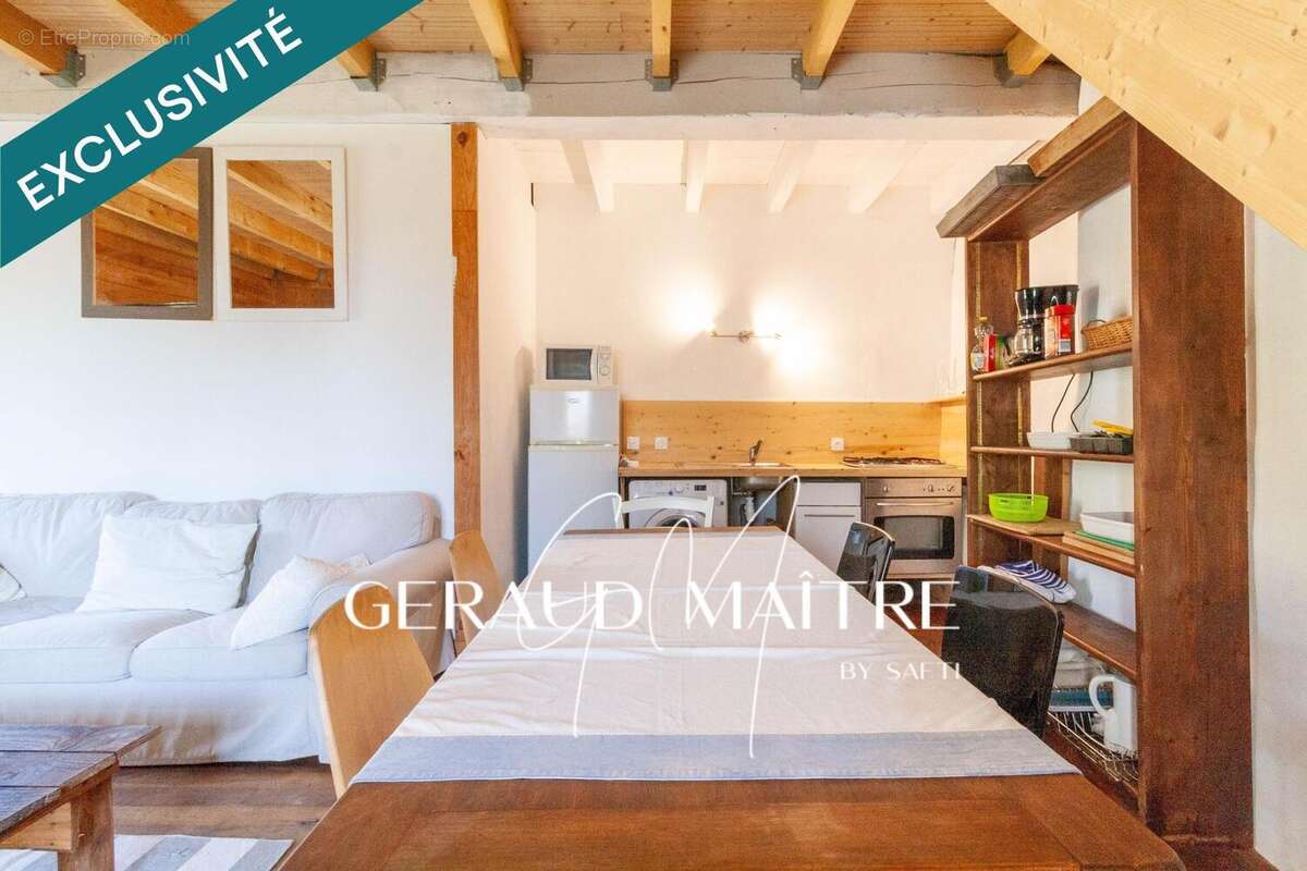 Photo 8 - Maison à LAVAL-ROQUECEZIERE