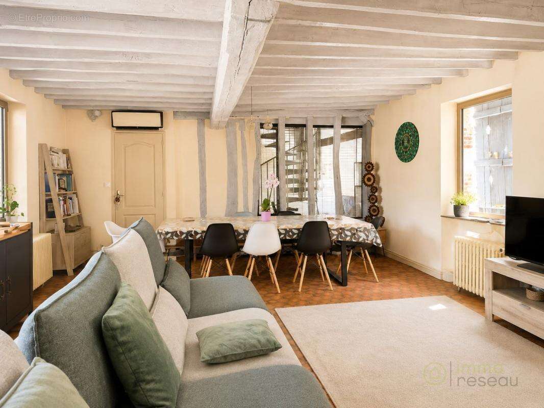 Maison 315 m² à Abbecourt  - photo 3