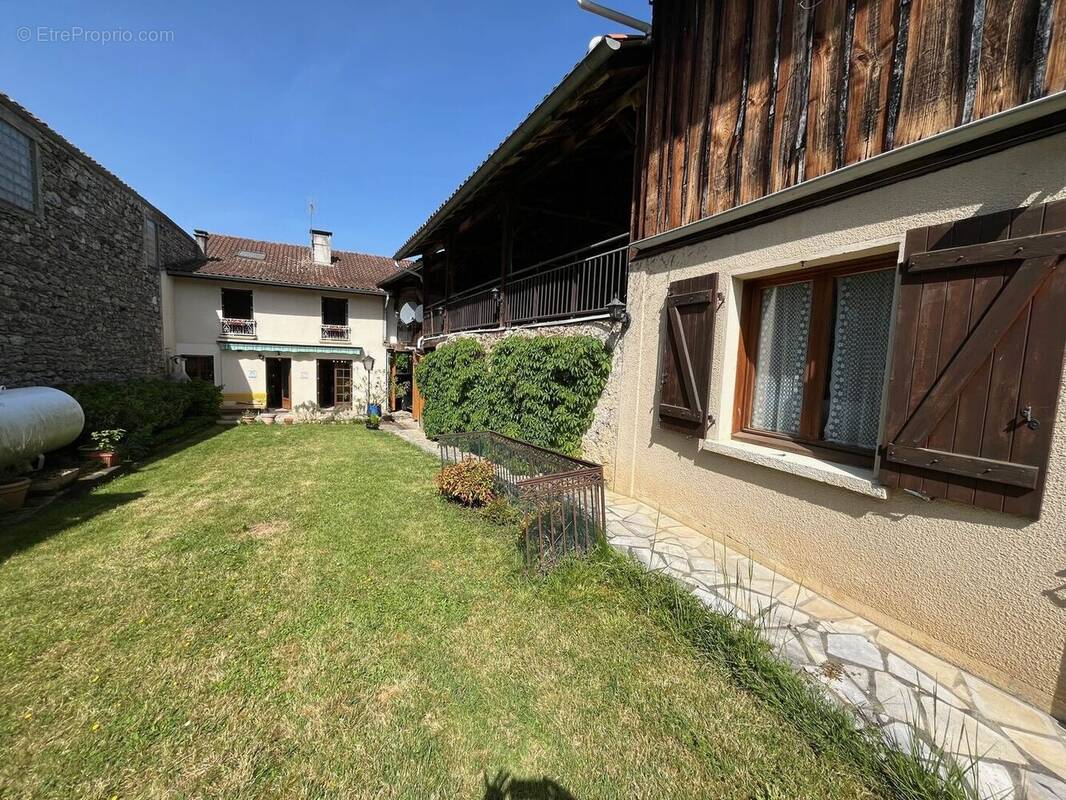 JANET 24 - Maison à ASPET