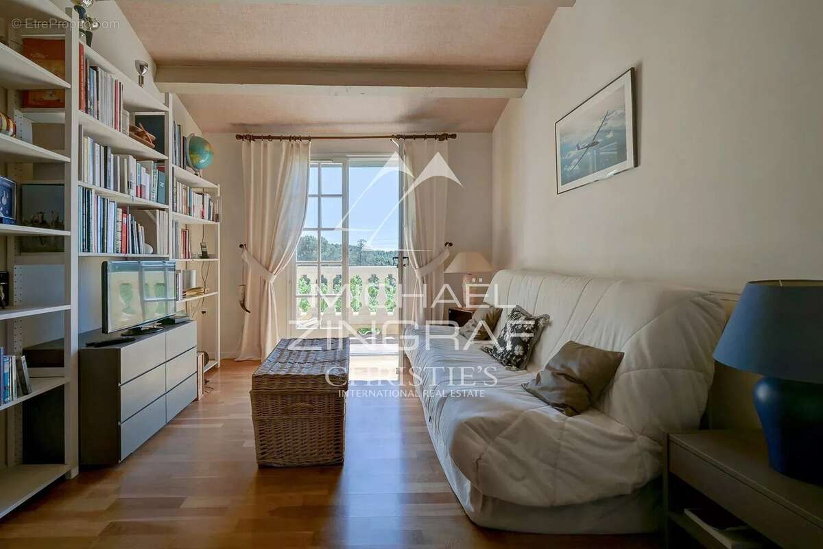Maison à PELISSANNE