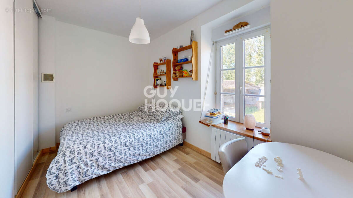 Maison à BEAUVOIR